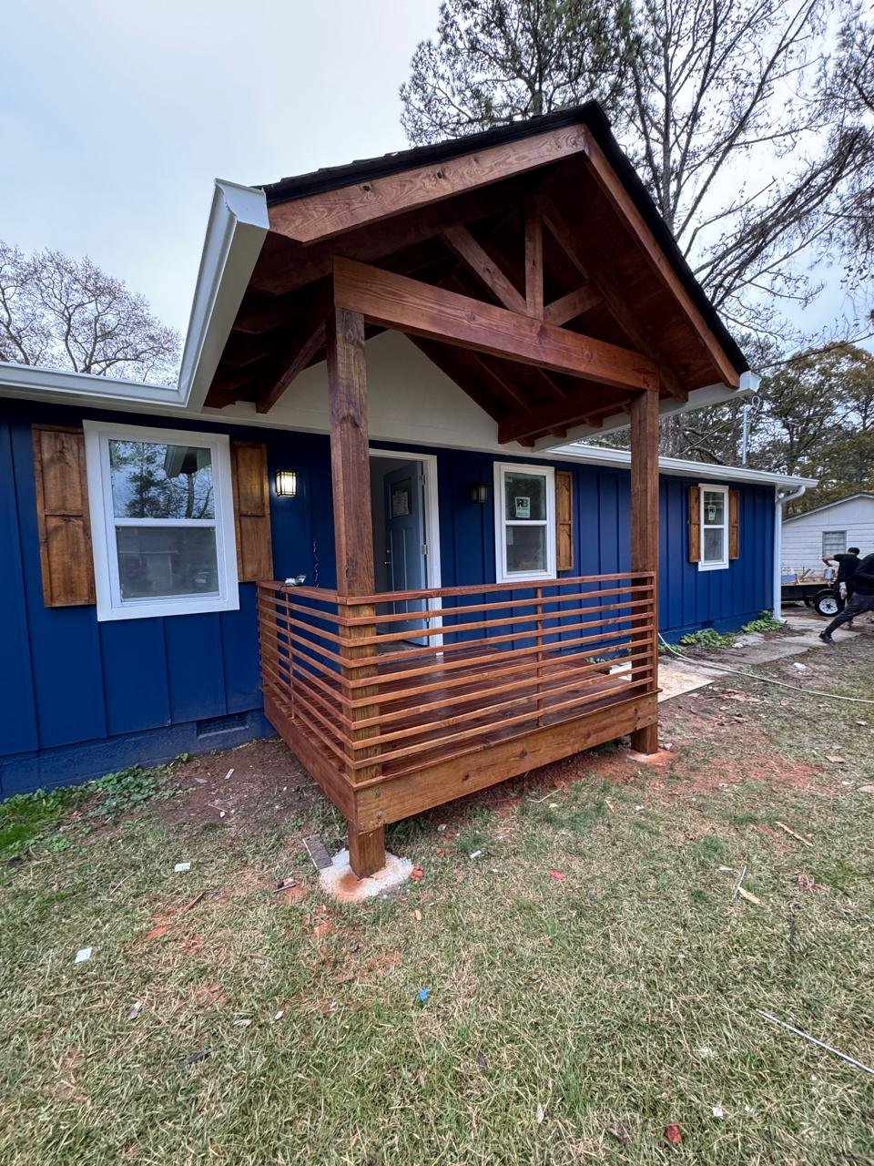 Bar de sótano remodelado de lujo